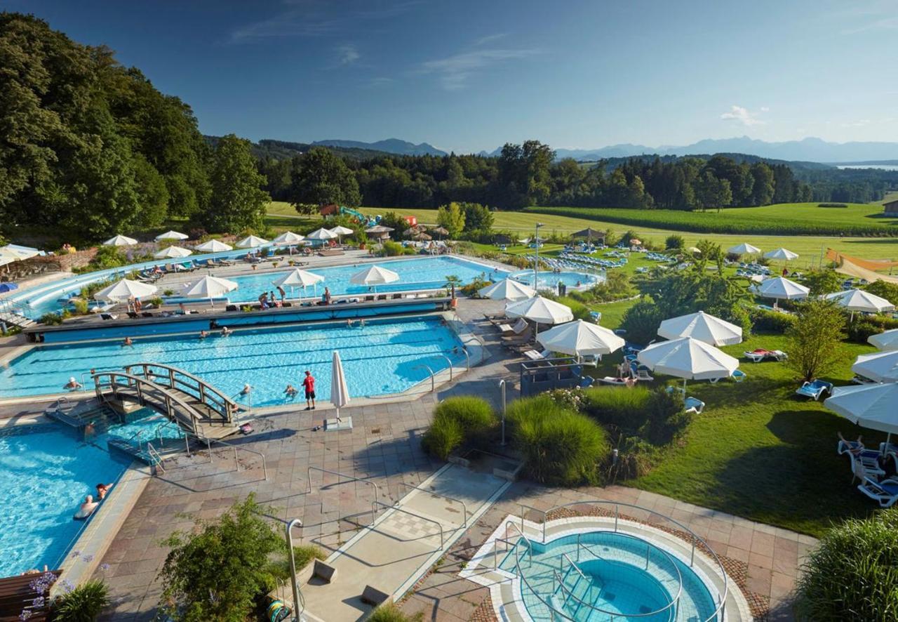 Stroebinger Hof - Therme Wellness Resort Bad Endorf Exterior photo