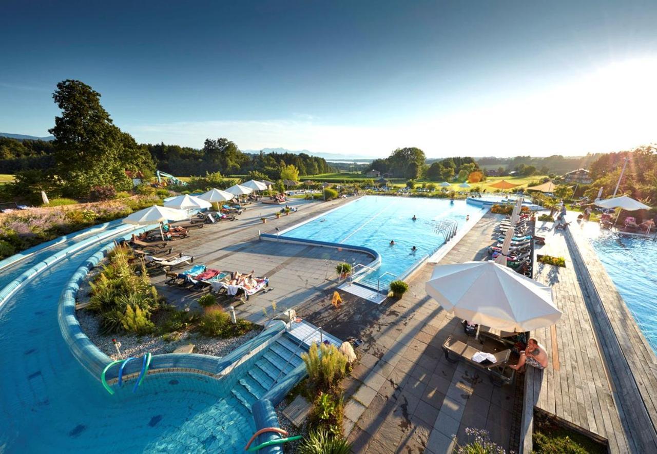 Stroebinger Hof - Therme Wellness Resort Bad Endorf Exterior photo