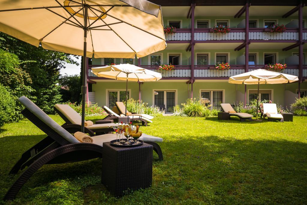 Stroebinger Hof - Therme Wellness Resort Bad Endorf Exterior photo