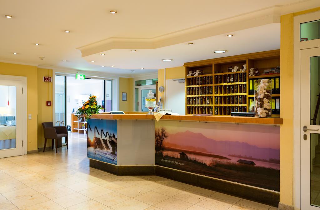 Stroebinger Hof - Therme Wellness Resort Bad Endorf Exterior photo